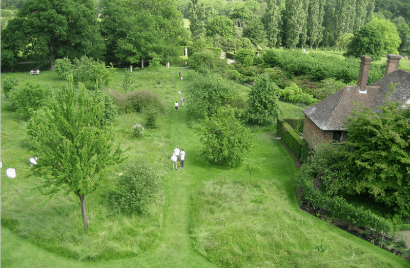 Sissinghurst gardens. Photo © Ursula Haigh