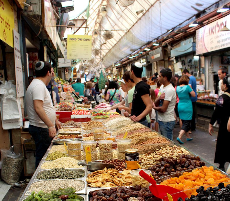 Mahane Yehuda Market/Alamy